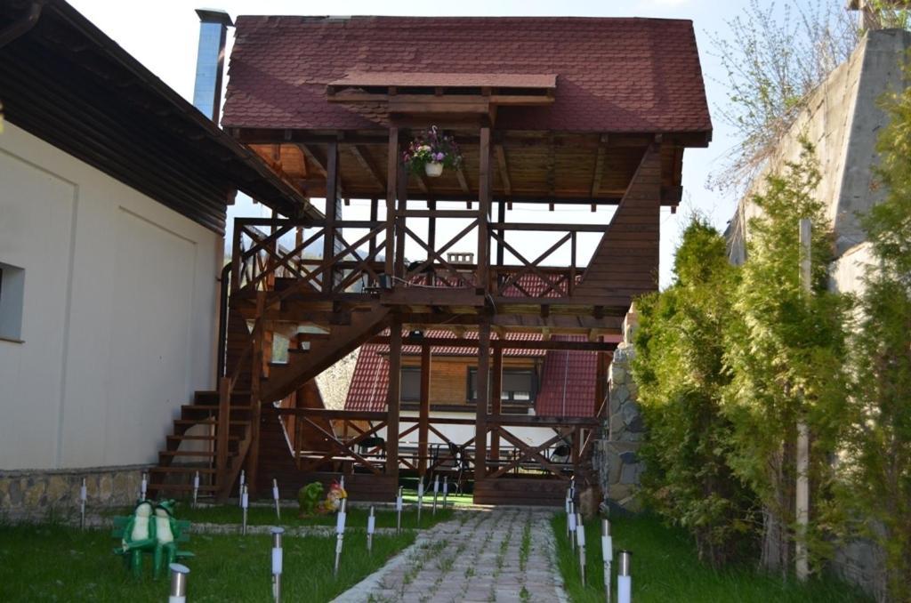 Hotel Magic Club Buşteni Exteriér fotografie