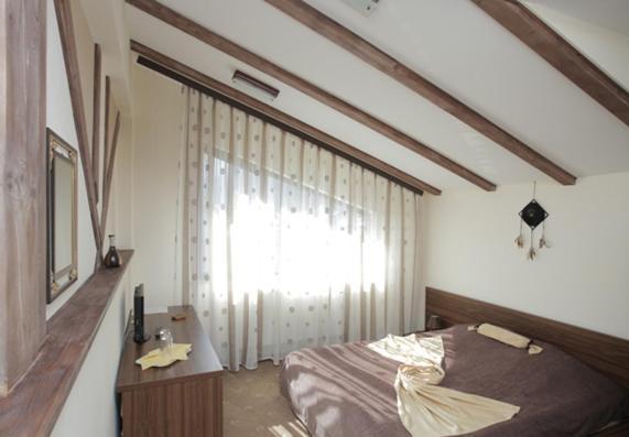 Hotel Magic Club Buşteni Pokoj fotografie