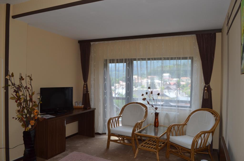 Hotel Magic Club Buşteni Exteriér fotografie