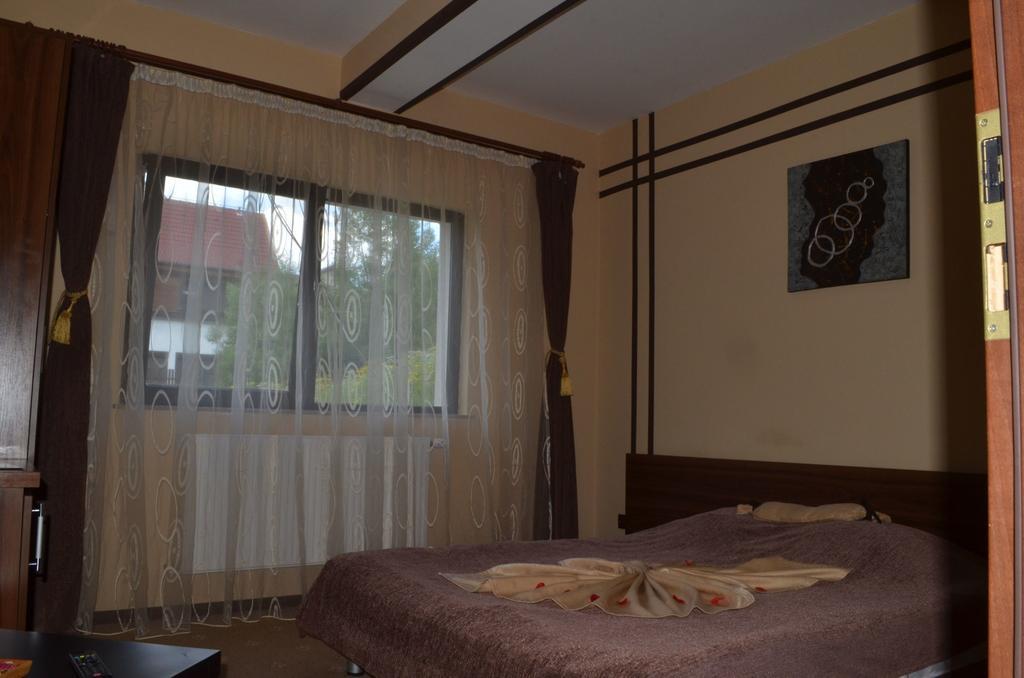 Hotel Magic Club Buşteni Exteriér fotografie