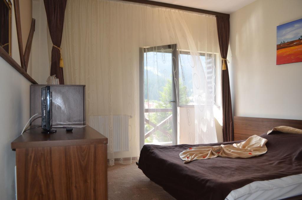 Hotel Magic Club Buşteni Exteriér fotografie